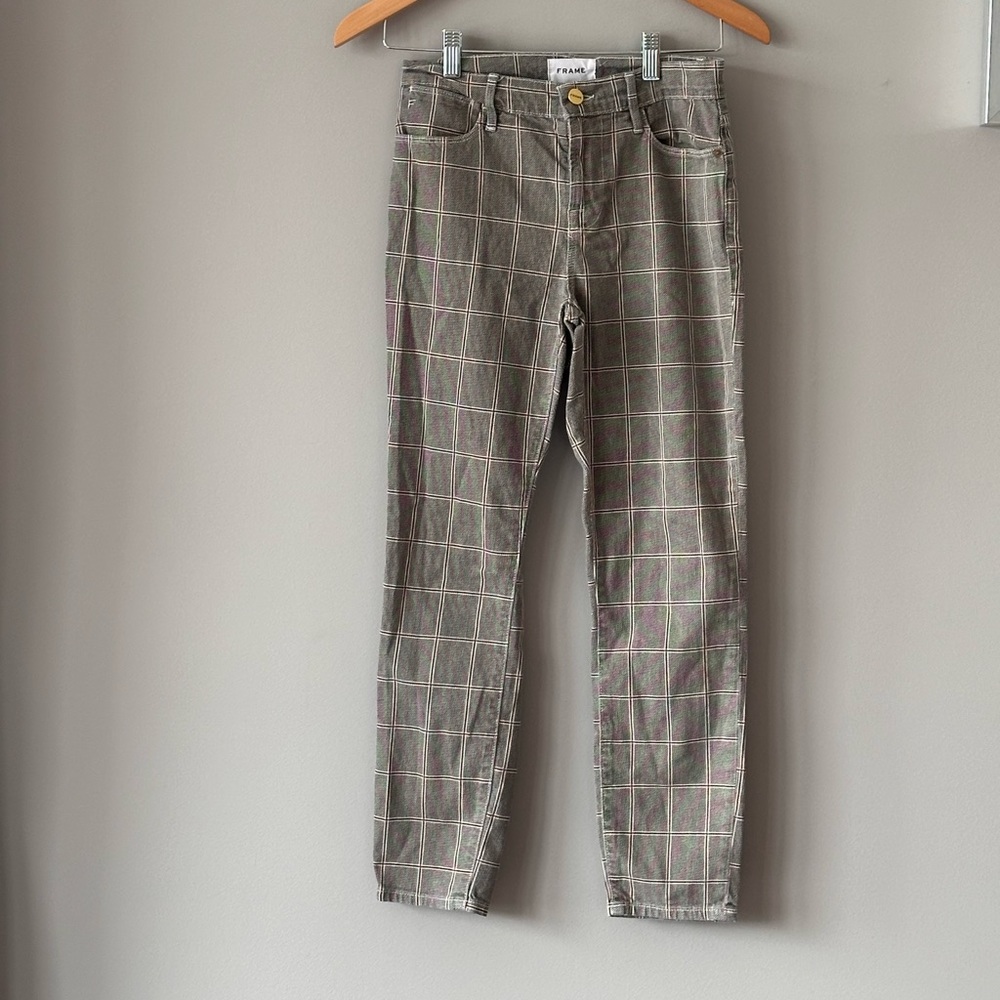 Frame back and white pants like jeans material size 26